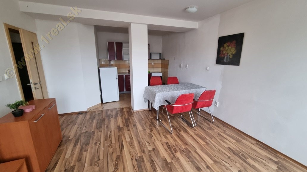 2-izbový byt, Banská Bystrica, Bakossova [741]