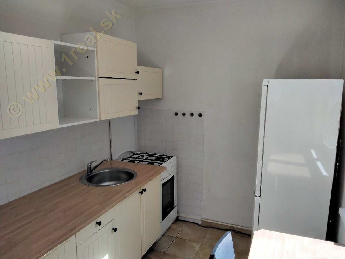 2-izbový byt, Banská Bystrica, Mládežnícka [753]