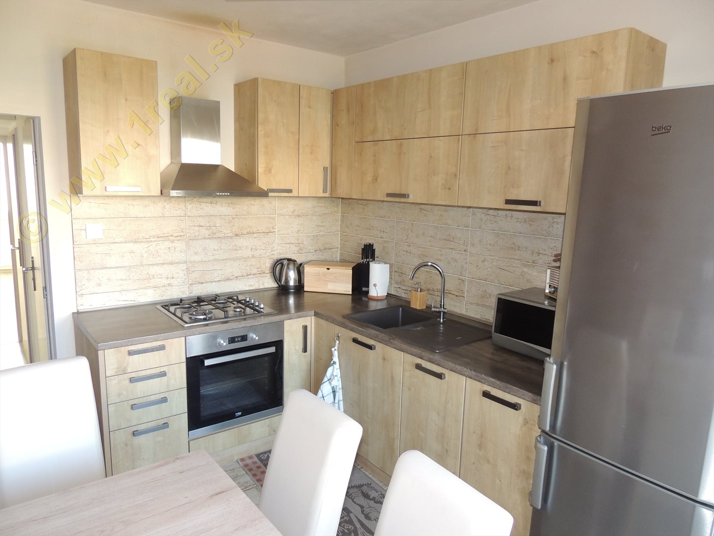 3-izbový byt, Banská Bystrica, Rudohorská [566]