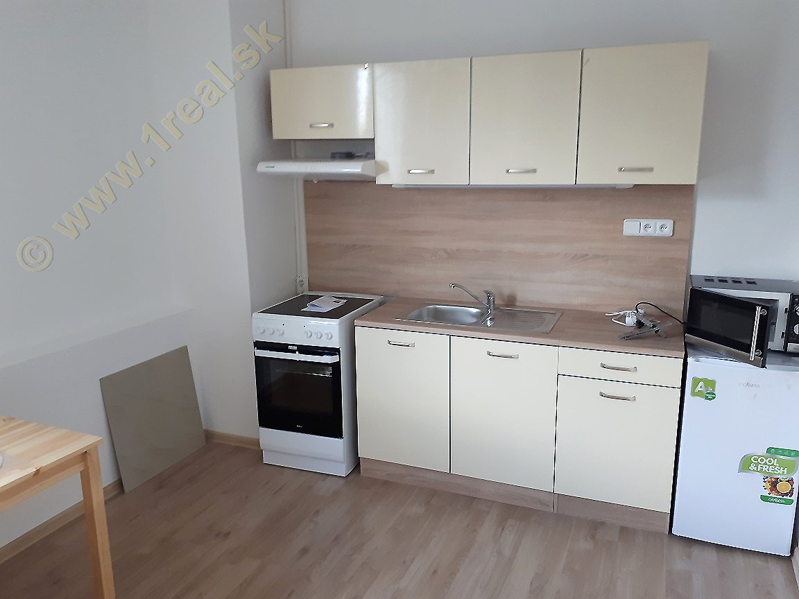 2-izbový byt, Banská Bystrica, Mládežnícka [768]