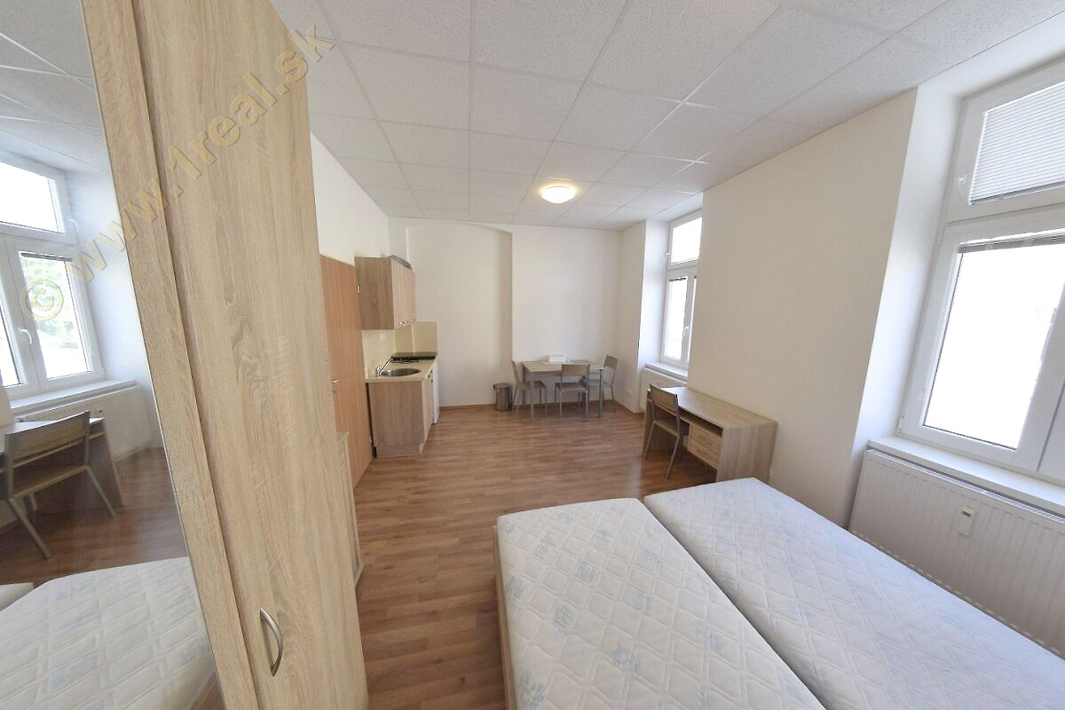 1-izbový byt, Banská Bystrica, Dolná Strieborná [776]