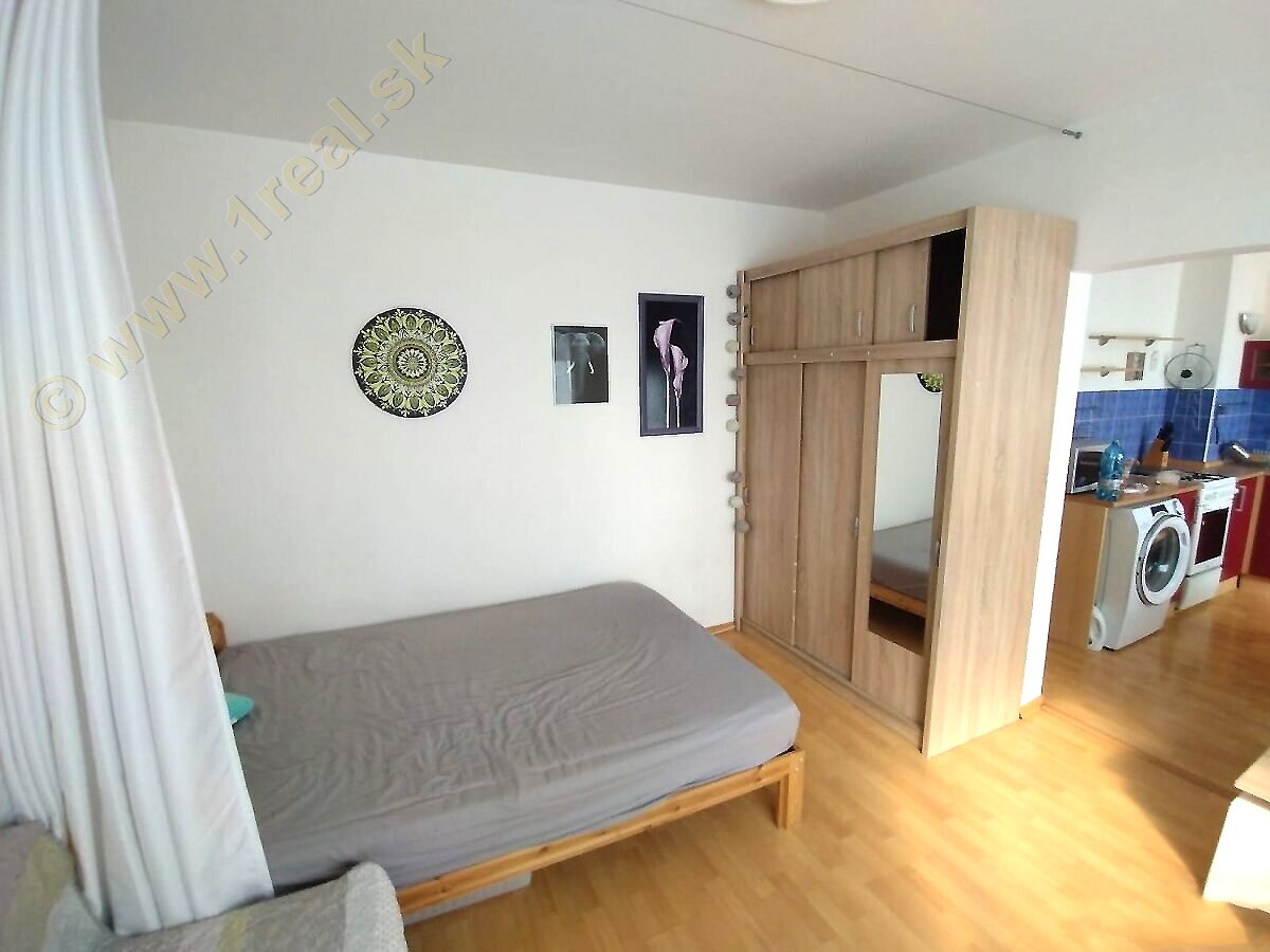 1-izbový byt, Banská Bystrica, Tr. Hradca Králové [783]