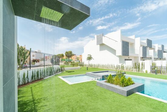 2-izb. Bungalov Na predaj, Alicante, Torrevieja, Španielsko [N5844]