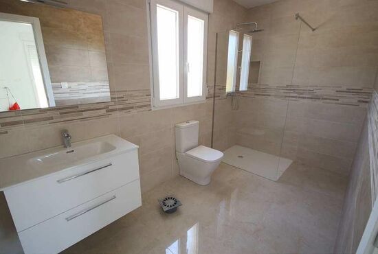 4-izb. Vila Na predaj, Alicante, Pinoso, Španielsko [N9375]