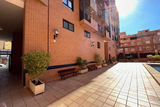 2-izb. Apartmán Na predaj, Alicante, Španielsko [N9357]