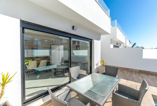 3-izb. Vila Na predaj, Murcia, San Pedro del Pinatar, Španielsko [N9213]