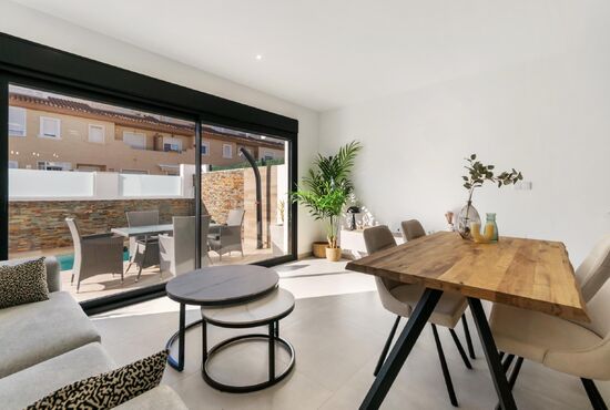 3-izb. Vila Na predaj, Murcia, San Pedro del Pinatar, Španielsko [N9213]