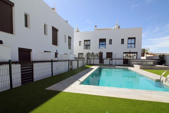 3-izb. Mestský dom Na predaj, Alicante, Pilar de La Horadada, Španielsko [N8980]