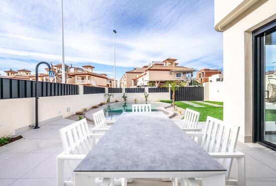 3-izb. Vila Na predaj, Murcia, Torre Pacheco, Španielsko [N8901]
