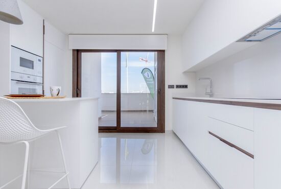 3-izb. Bungalov Na predaj, Alicante, Torrevieja, Španielsko [N6472]