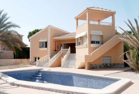 3-izb. Vila Na predaj, Murcia, La Manga del Mar Menor, Španielsko [N3035]