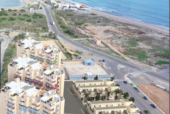 2-izb. Mestský dom Na predaj, Murcia, La Manga del Mar Menor, Španielsko [N6154]