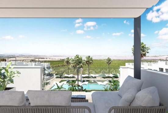 3-izb. Bungalov Na predaj, Alicante, Torrevieja, Španielsko [N7913]
