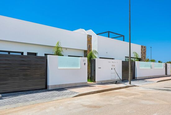 3-izb. Mestský dom Na predaj, Murcia, Los Alcazares, Španielsko [N7360]