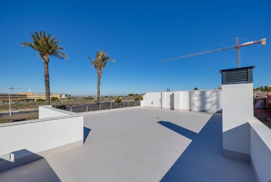 3-izb. Vila Na predaj, Alicante, Torrevieja, Španielsko [N8628]