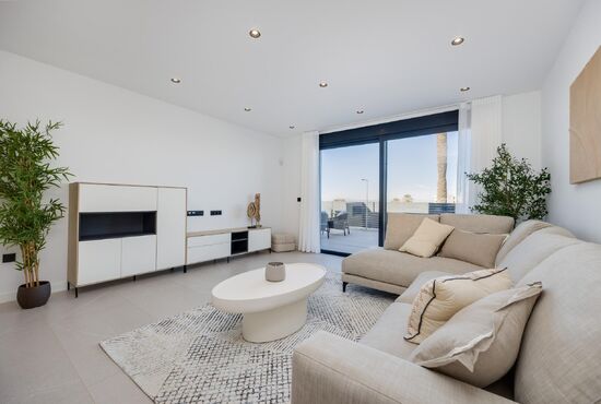 3-izb. Vila Na predaj, Alicante, Torrevieja, Španielsko [N8628]