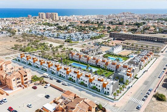 2-izb. Bungalov Na predaj, Alicante, Torrevieja, Španielsko [N8465]