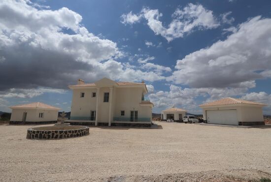 4-izb. Vila Na predaj, Alicante, Pinoso, Španielsko [N7757]