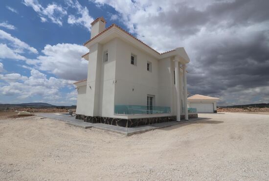 4-izb. Vila Na predaj, Alicante, Pinoso, Španielsko [N7757]