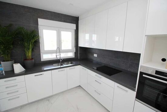4-izb. Vila Na predaj, Alicante, Pinoso, Španielsko [N7759]