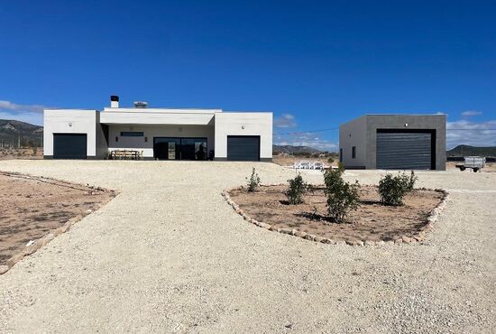 4-izb. Vila Na predaj, Alicante, Pinoso, Španielsko [N7762]