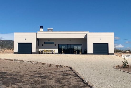 4-izb. Vila Na predaj, Alicante, Pinoso, Španielsko [N7762]