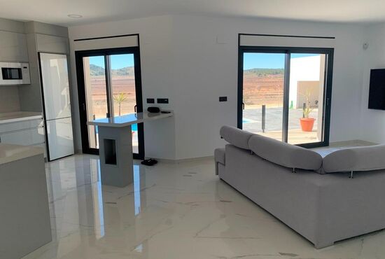 4-izb. Vila Na predaj, Alicante, Pinoso, Španielsko [N7763]