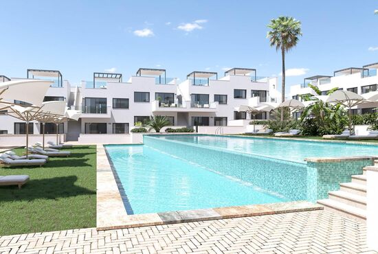 3-izb. Bungalov Na predaj, Alicante, Torrevieja, Španielsko [N7912]