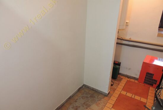 Rodinný dom, Nadštandard, RD, Moštenica [579]