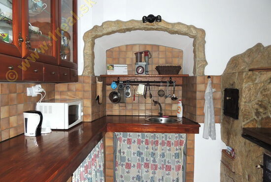 Rodinný dom, Nadštandard, RD, Moštenica [579]