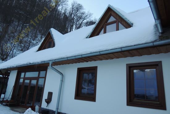 Rodinný dom, Nadštandard, RD, Moštenica [579]