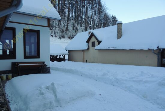 Rodinný dom, Nadštandard, RD, Moštenica [579]