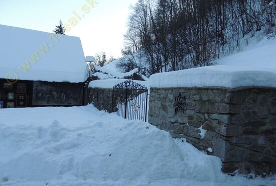 Rodinný dom, Nadštandard, RD, Moštenica [579]