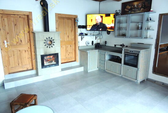 Rodinný dom, Nadštandard, RD, Moštenica [579]