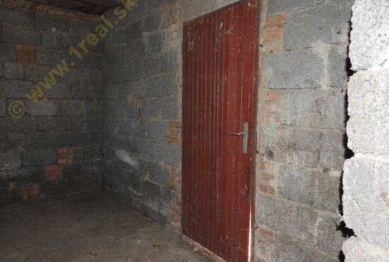 Chalupa, Nová Baňa [650]