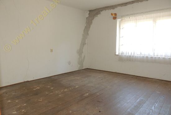 Chalupa, Nová Baňa [650]