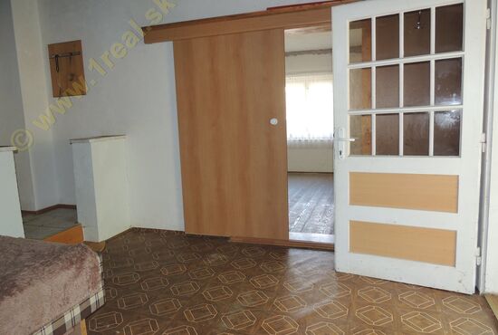 Chalupa, Nová Baňa [650]