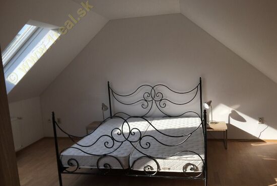 Mezonetový byt, Banská Bystrica, Rudlovská cesta [652]