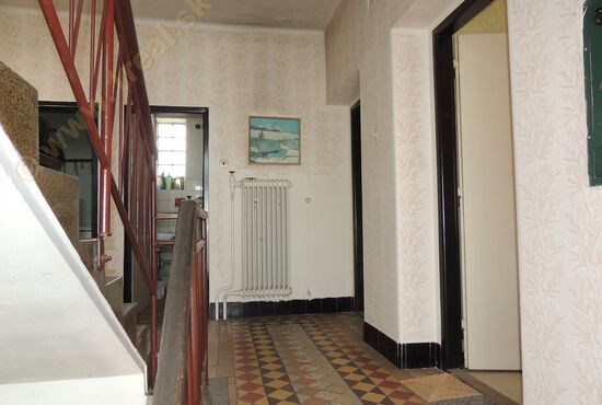 Rodinný dom, Selce, Banská Bystrica [702]