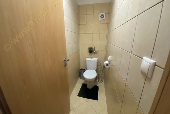 1-izbový byt, Banská Bystrica, Bakossova [709]