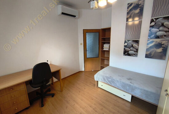 3-izbový byt, Banská Bystrica, Mládežnícka [716]