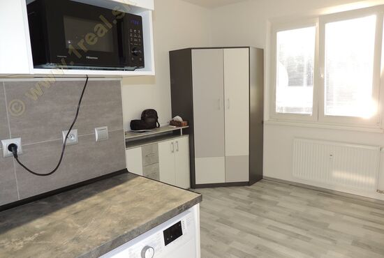 Garsónka, Banská Bystrica, Internátna [645]