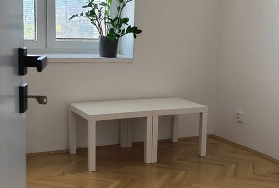 3-izbový byt, Banská Bystrica, Švermova [718]