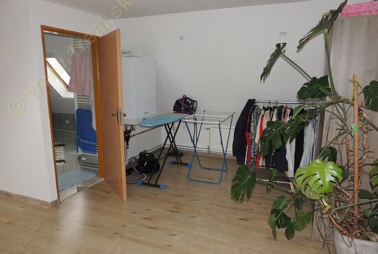 Rodinný dom, RD, Badín [734]