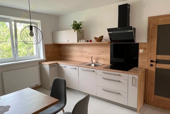 3-izbový byt, Banská Bystrica, Nešporova [750]