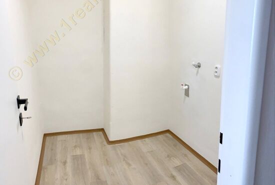 2-izbový byt, Banská Bystrica, Tr. SNP [757]