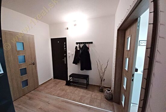 2-izbový byt, Banská Bystrica, Tatranská [758]