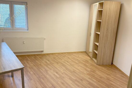 Kancelária - Banská Bystrica, Dolná Strieborná [775]