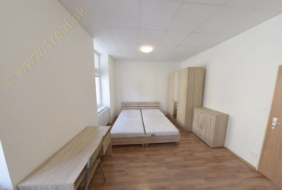 1-izbový byt, Banská Bystrica, Dolná Strieborná [776]