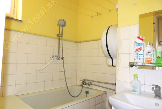 3-izbový byt, Banská Bystrica, Jilemnického [772]